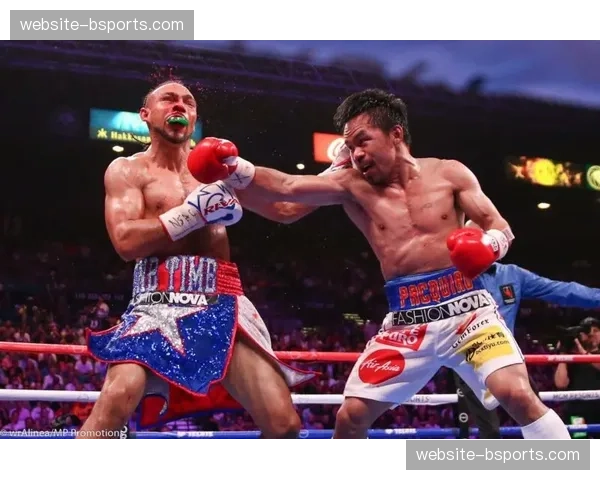 “特写:四十岁的曼尼·帕奎奥在训练馆完成最后一次公开训练,百名拳迷送别”